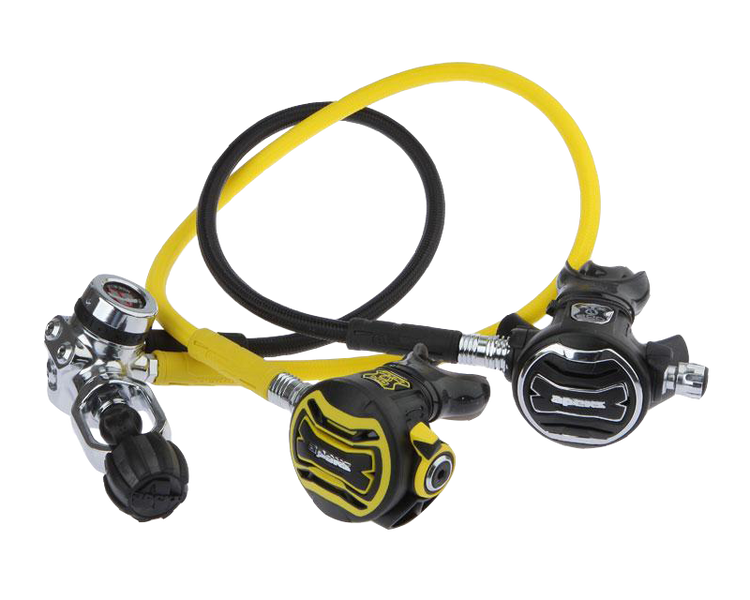 Apeks XTX200 + XTX40 Yoke Regulator Set | Beach Cities Scuba Apeks XTX200 + XTX40 Yoke Regulator Set | Beach Cities Scuba